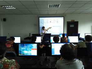 服务白发求知者，共享信息新生活——重庆大学科普志愿者为离退休老人点亮数字之光